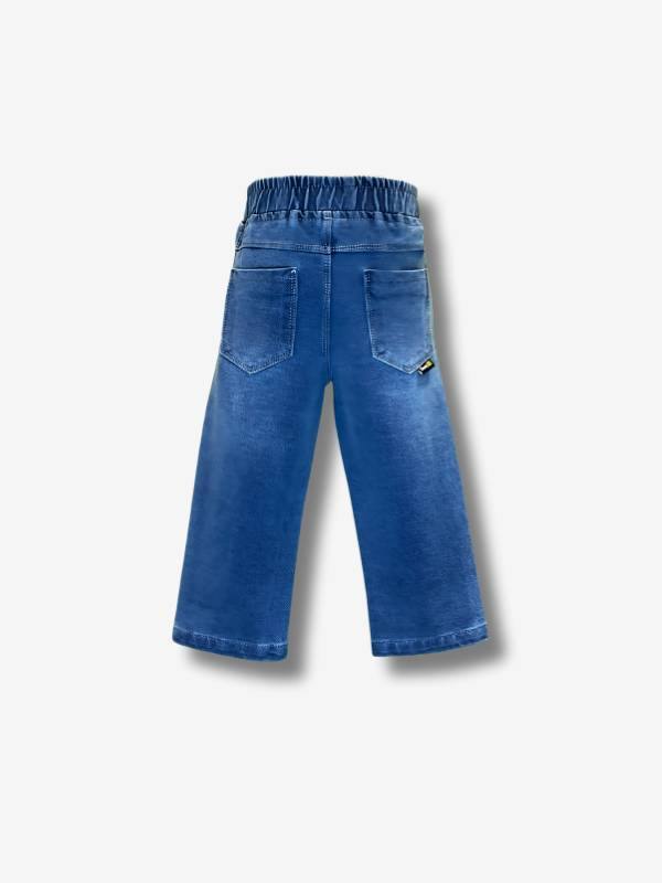 Boys' light blue wash wide-leg denim jeans with a gathered elastic waistband and a single silver button.
Export to Sheets