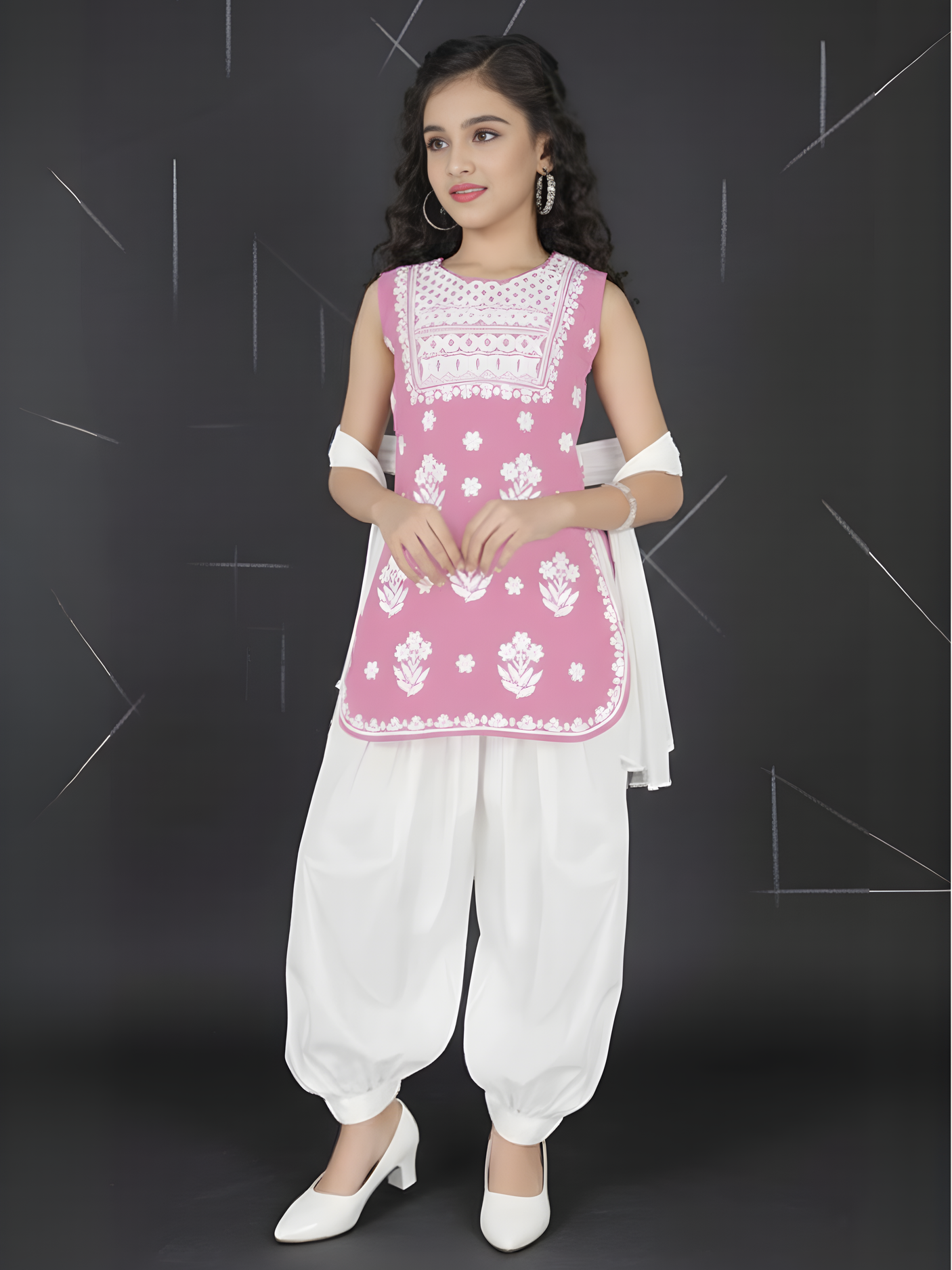 Girls Traditional 3/4th Sleeves Patiala Set - Pink