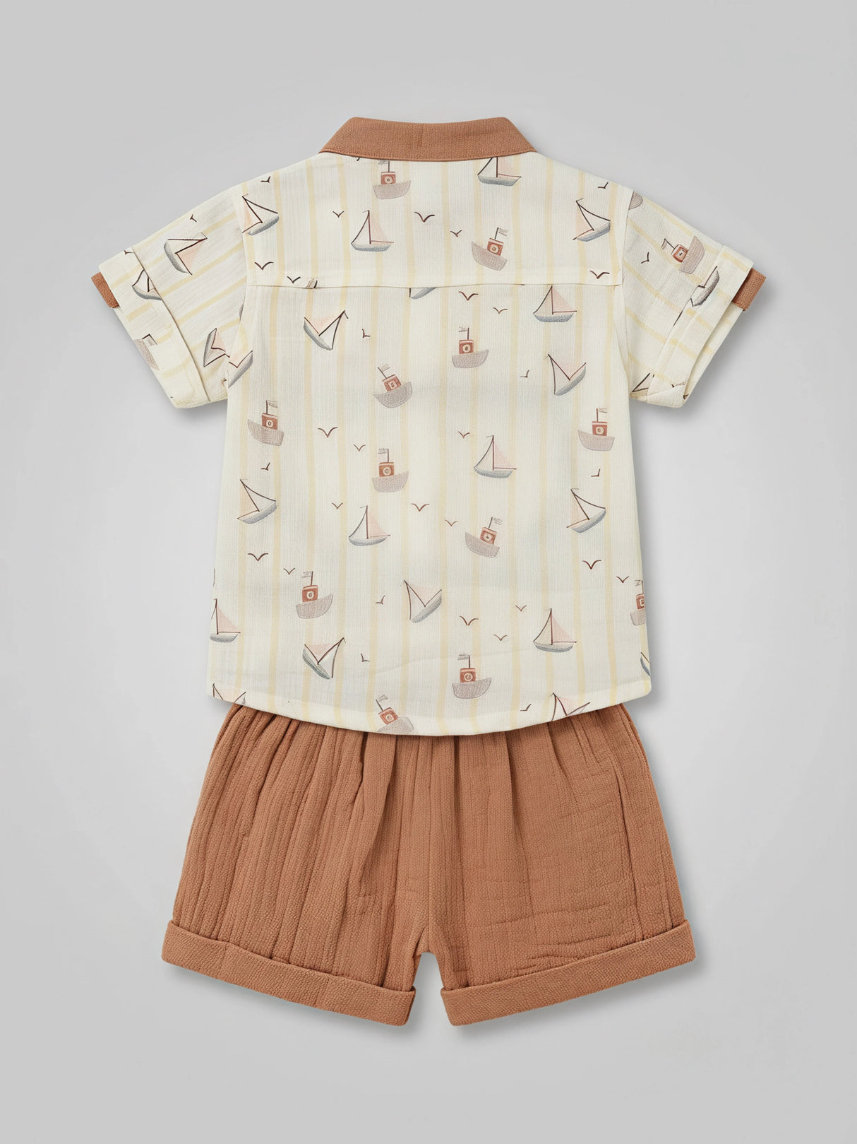 Boys Cream Boat Print Coordinate Set.
