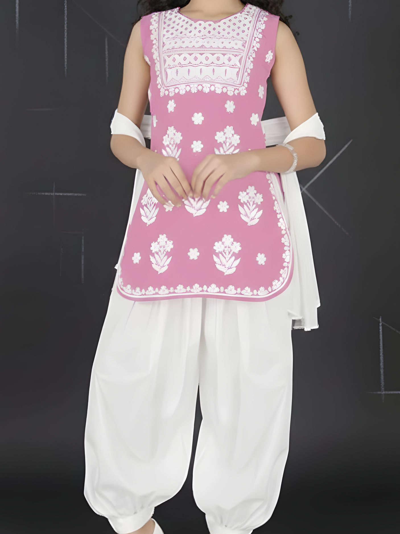 Girls Traditional 3/4th Sleeves Patiala Set - Pink