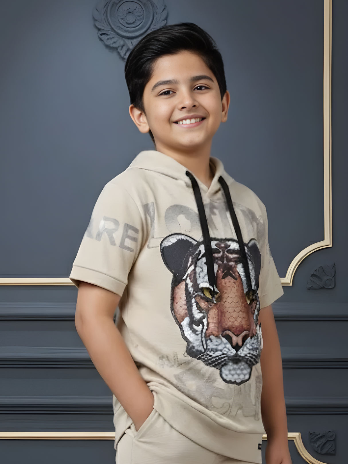 Boys' Cream Tiger Graphic Short Sleeve Hoodie