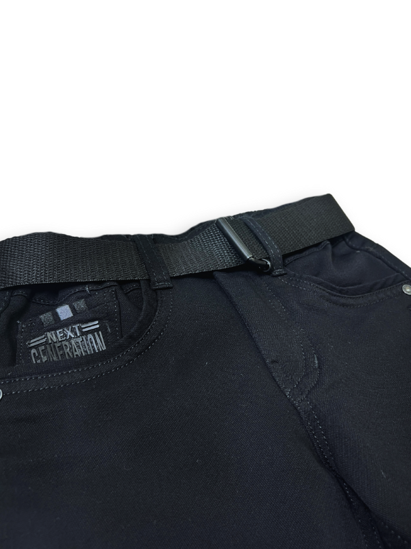 Boys' solid black denim jeans in a straight fit, styled with an included black web belt and subtle front pocket branding.
Export to Sheets