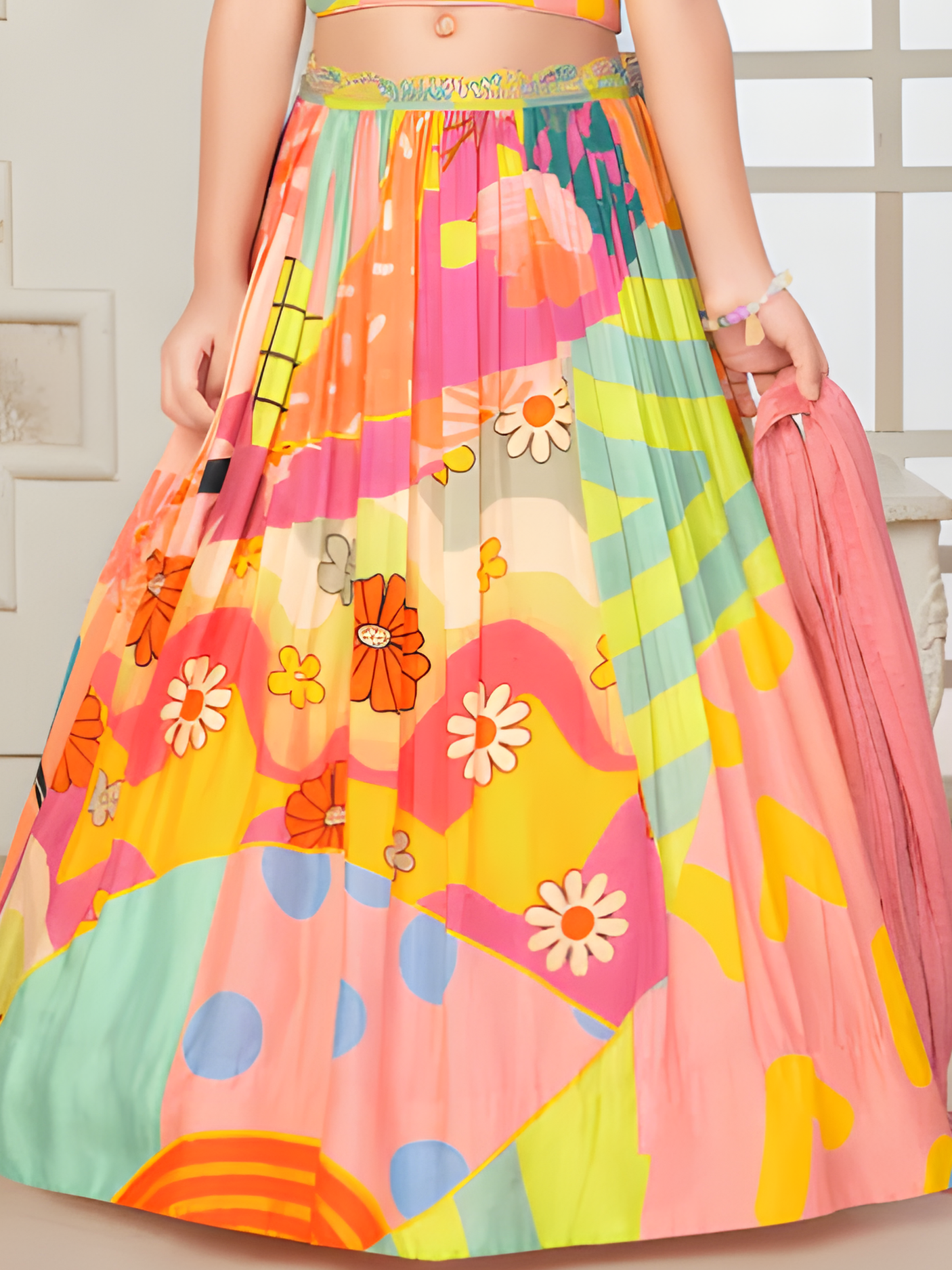 Girls Traditional Sleeves Less Long Choli