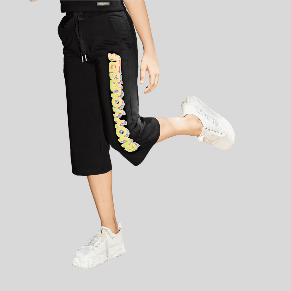 Girls Casual Printed Half Sleeves Capri Set - Black