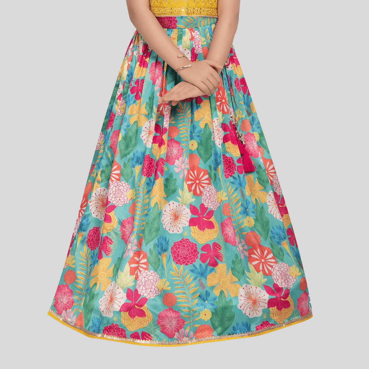 Girls Traditional Sleeves Less Long Choli - Yellow