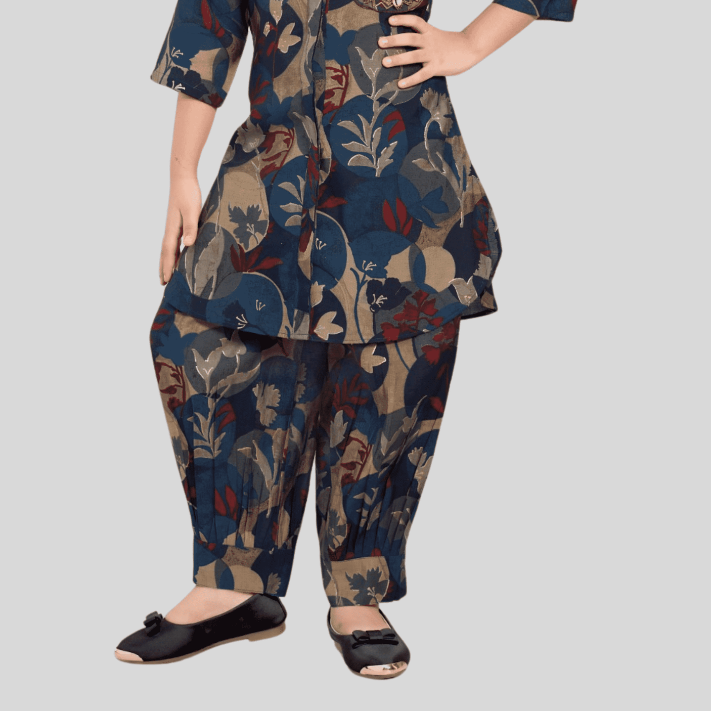 Girls Traditional 3/4th Sleeves Patiala Set - Blue