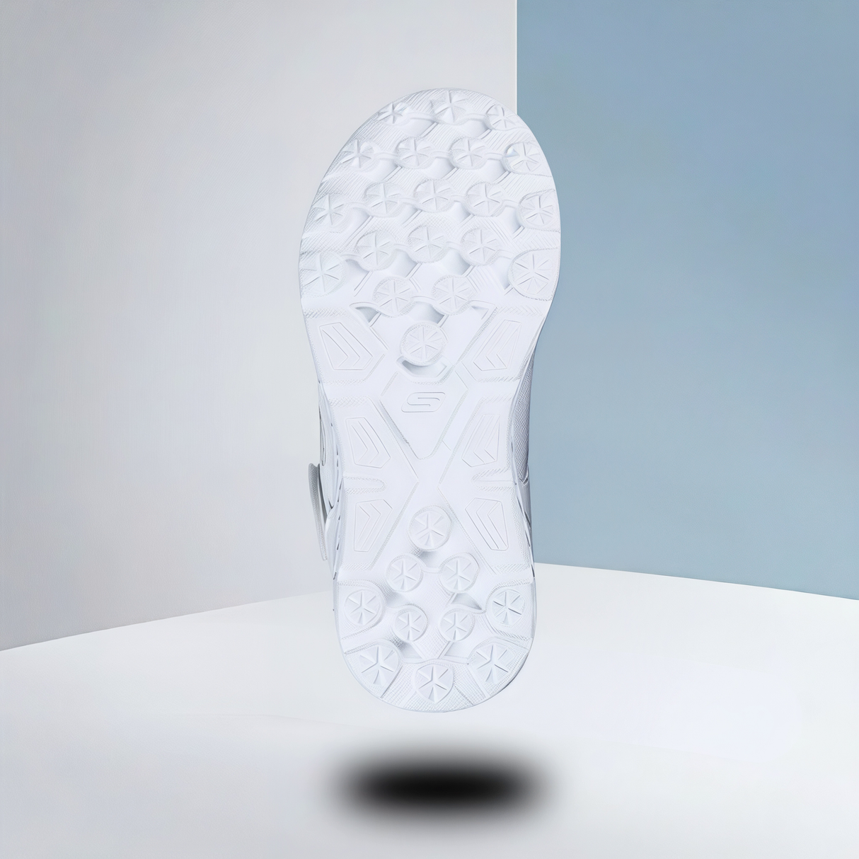 Skechers Unisex White Velcro School Shoes.