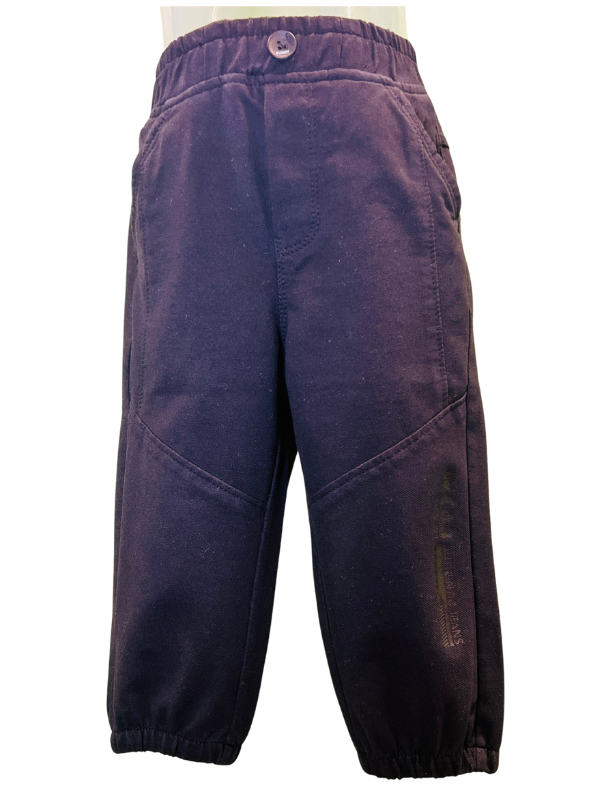 Boys' plain black denim jeans in a straight-leg style, featuring a gathered elastic waistband and a black web belt with a gold rectangular buckle.
Export to Sheets