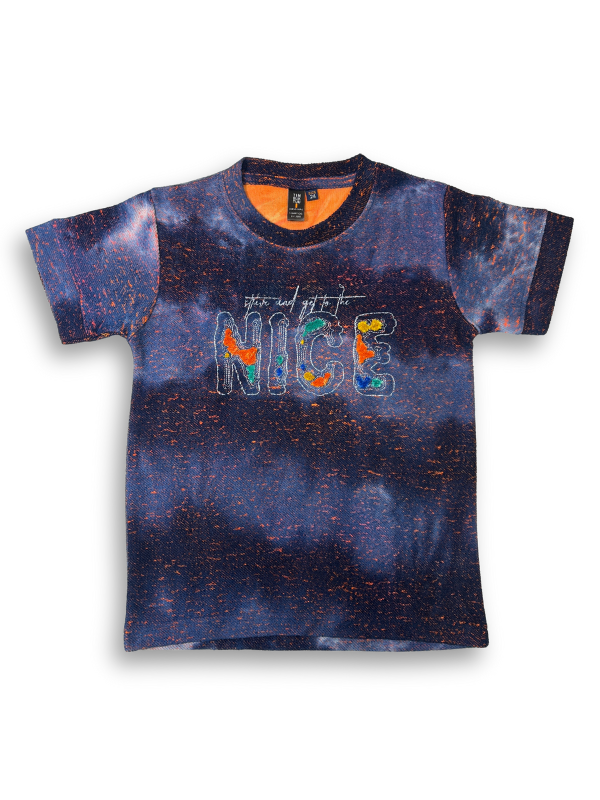 Boys' dark blue t-shirt with orange bleach-effect tie-dye and a central embroidered slogan with the word 'NICE' in bright, abstract colors.
Export to Sheets