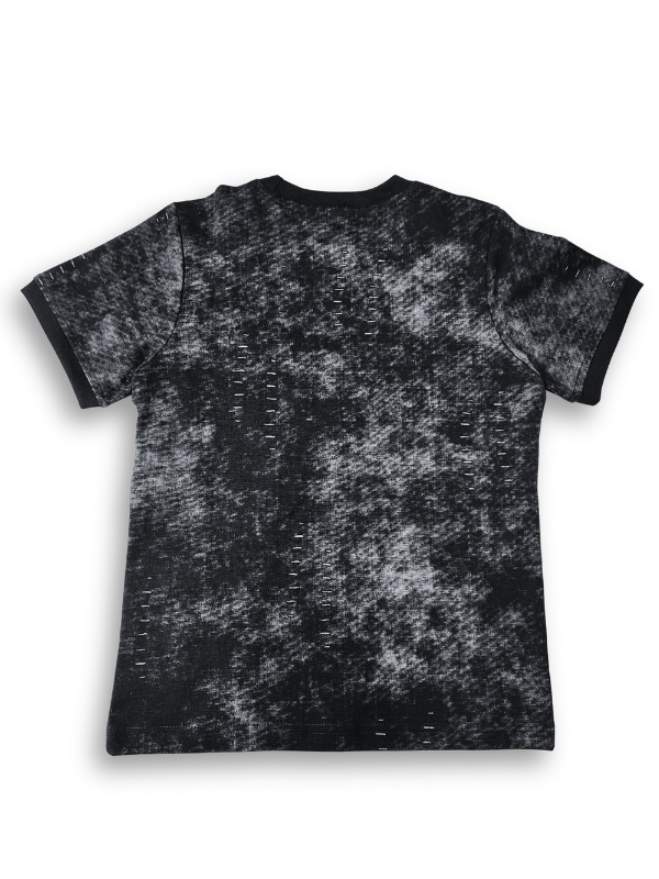 Boys' black and grey washed-texture t-shirt with a solid black side panel and a zipper utility pocket, with the white text "YES!" on the chest.
Export to Sheets