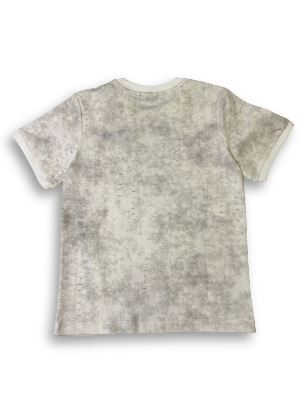 Boys' cream/white washed-texture t-shirt with a solid beige side panel and a black zipper utility pocket, with the black text "YES!" on the chest.
Export to Sheets