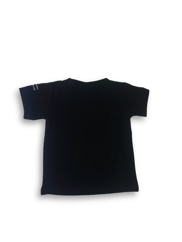 Boys' black short-sleeve t-shirt with a large pink and blue neon graphic shaped like a V, with the words California and New York printed across the center.
Export to Sheets