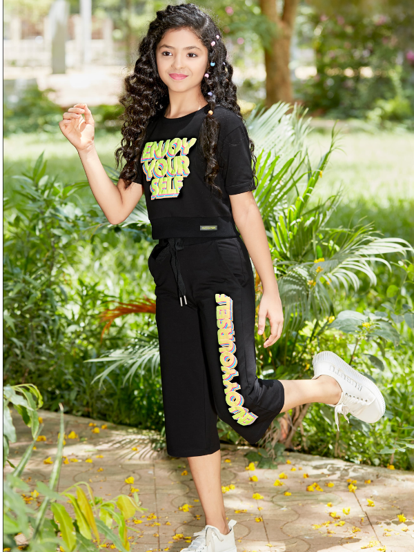 Girls Casual Printed Half Sleeves Capri Set - Black