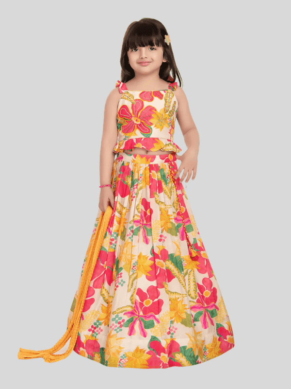 Girls Traditional Sleeves Less Long Choli - Cream