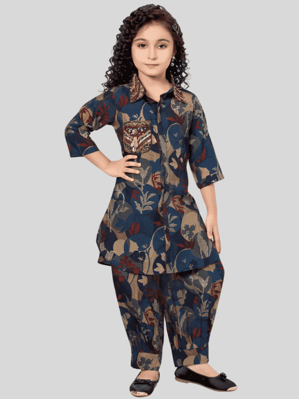 Girls Traditional 3/4th Sleeves Patiala Set - Blue