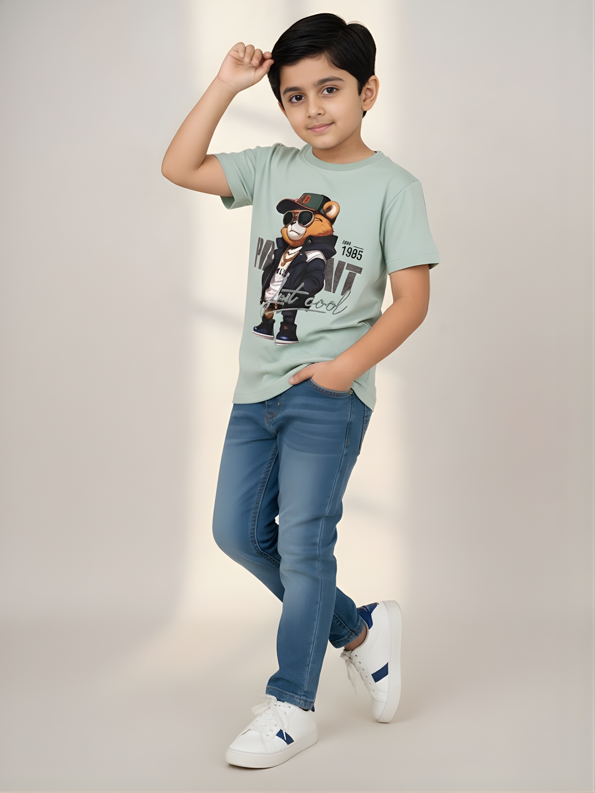 Boys' "Boss Bear" Streetwear Graphic T-Shirt - Light Green