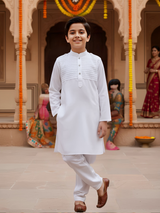 Boys' Elegant White Textured Kurta Set with Pajama