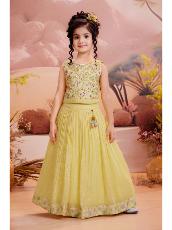 Girls Traditional Sleeves Less Long Choli - Yellow
