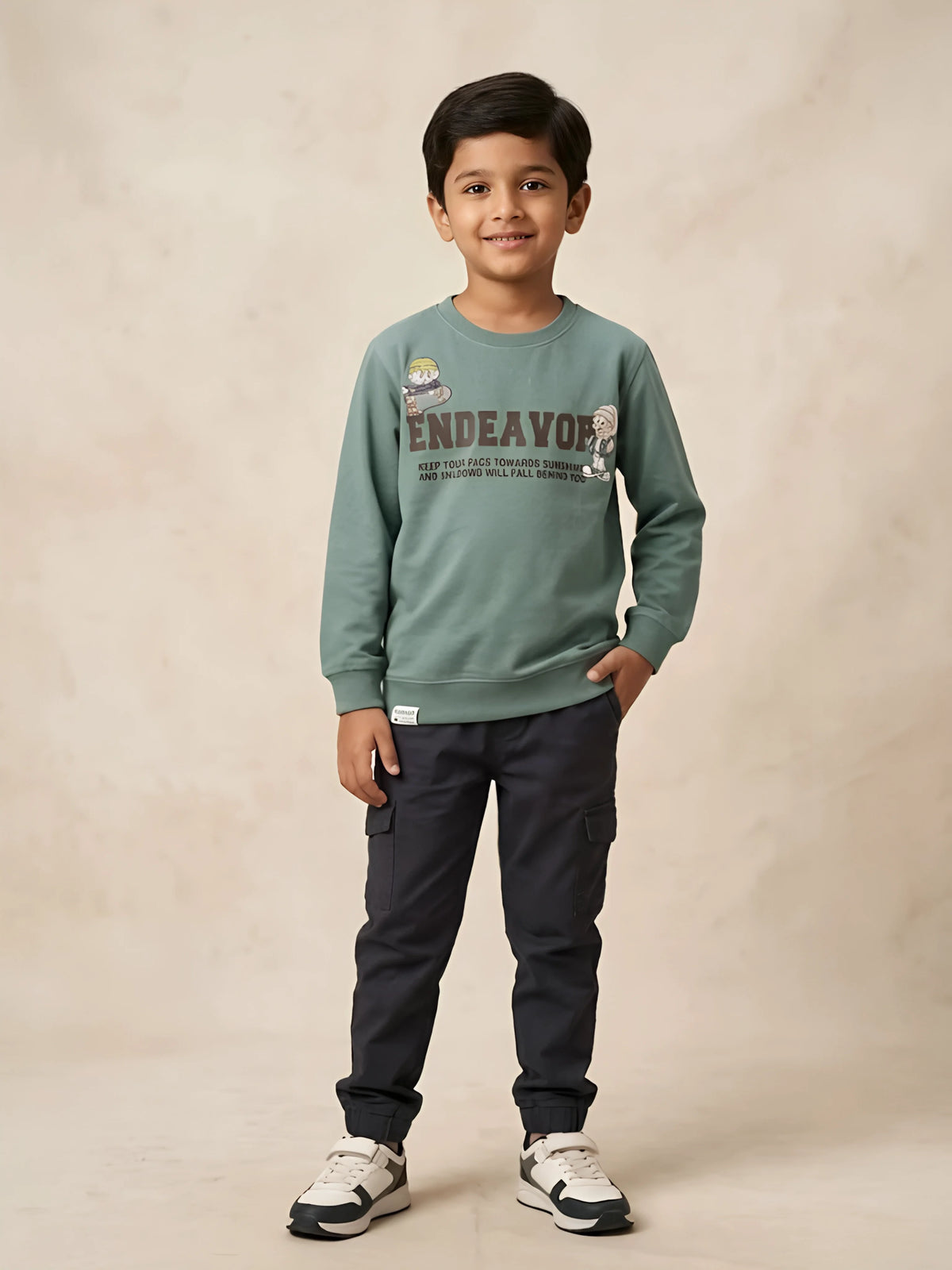 Boys green graphic printed full sleeve sweatshirt T-Shirt with round neck.