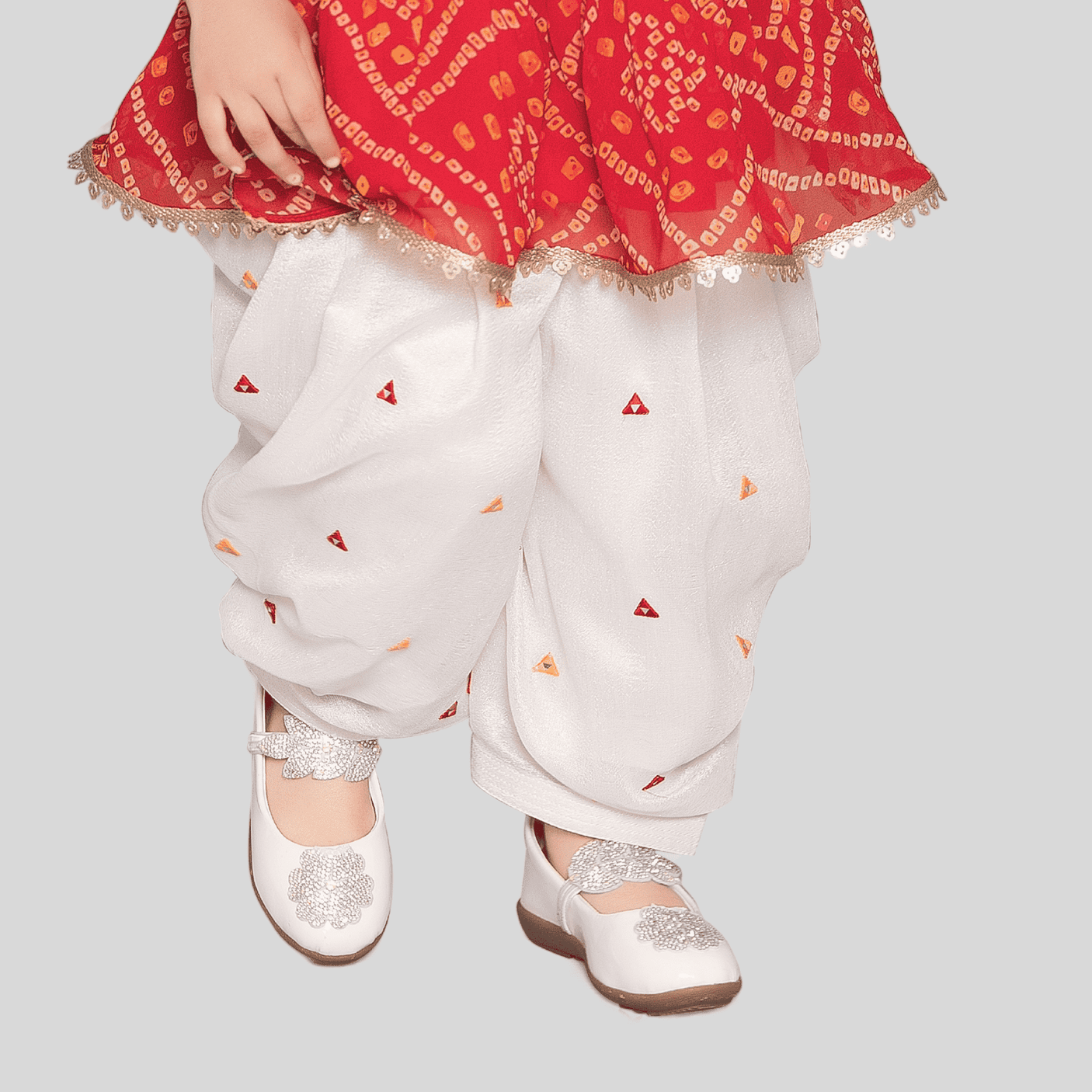 Girls Traditional Sleeves Less Patiala Set - Red