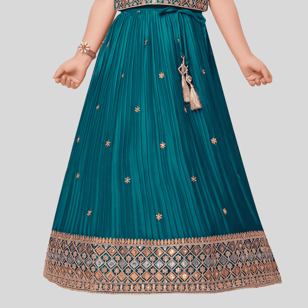Girls Traditional Sleeves Less Long Choli - Green