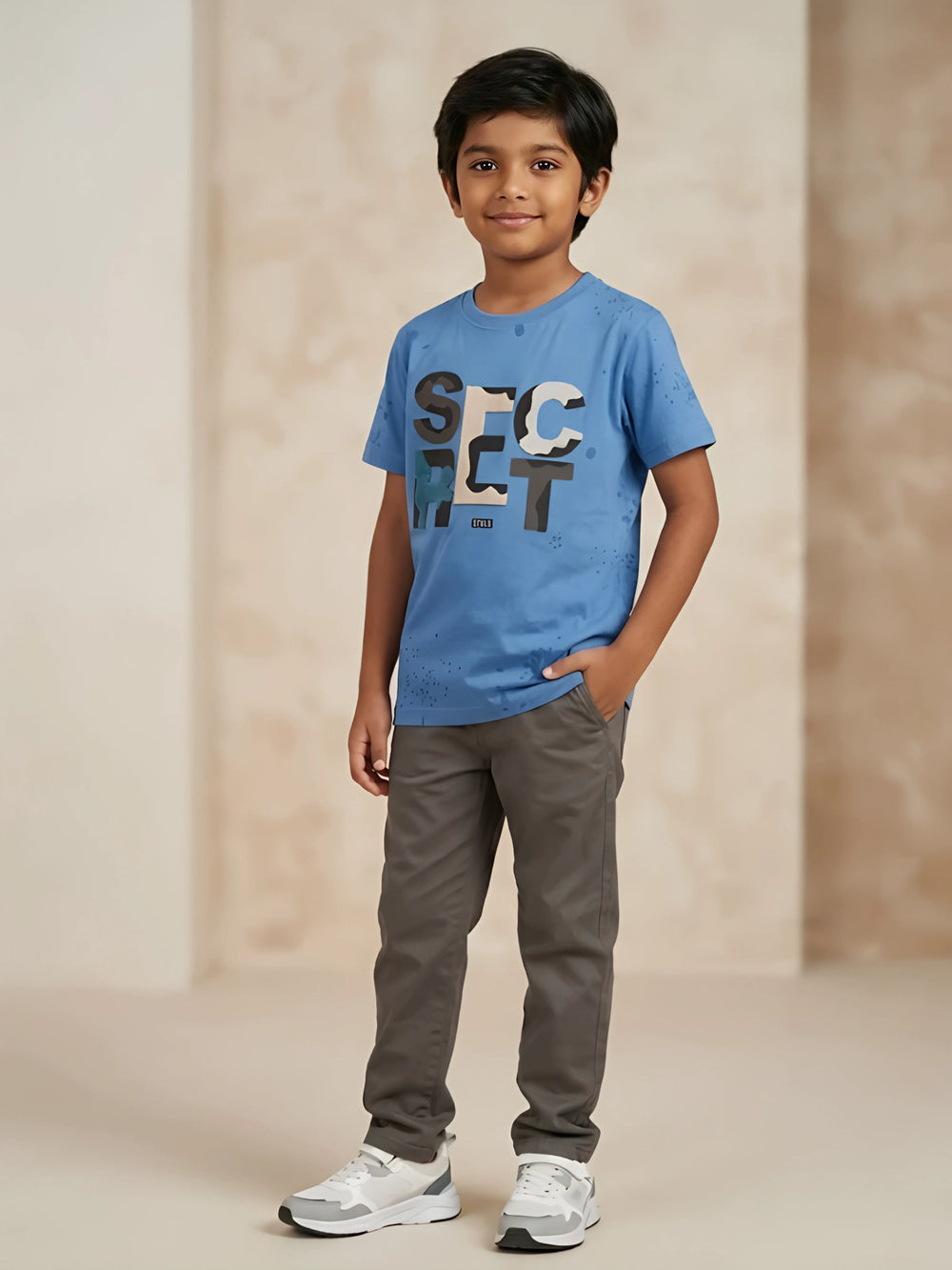Blue graphic print cotton t-shirt for boys with short sleeves and round neck.