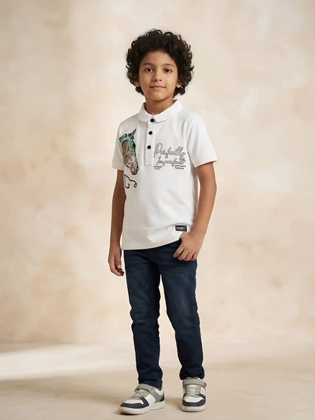 White graphic print kids t-shirt with horse artwork for boys.