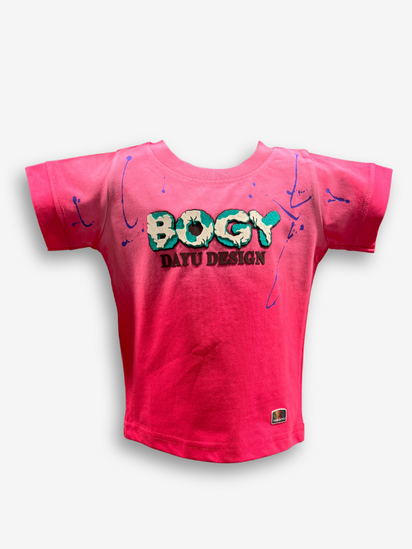 Vibrant fuchsia pink boys' short-sleeve T-shirt with a central "BOGY" graphic with teal and white pattern and scattered blue paint splatters