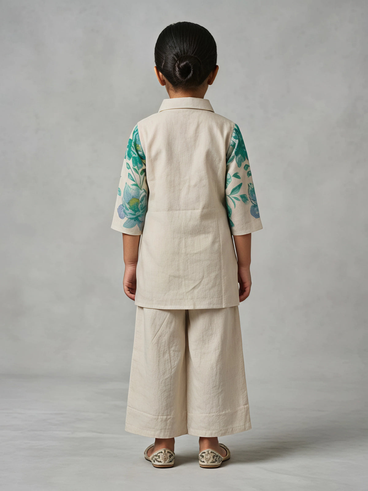 Girls Floral Printed Blue Palazzo Set.