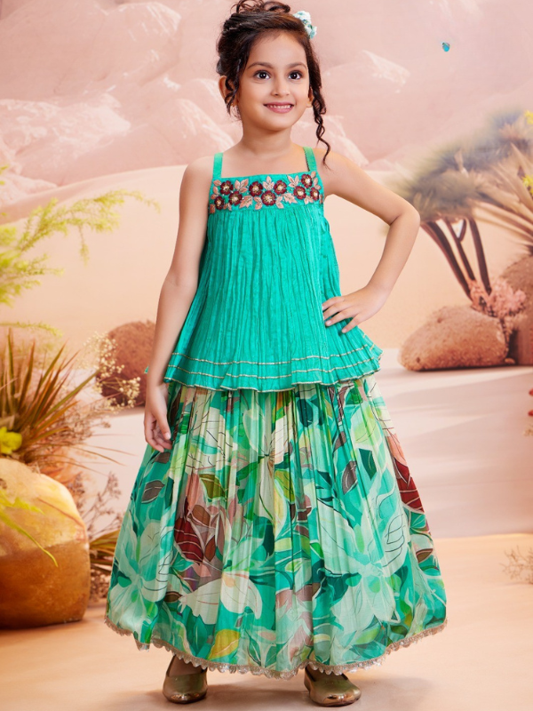 Girls Traditional Sleeves Less Long Choli - C.Green